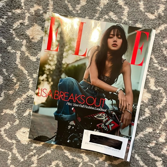 Elle Other - Elle x Blackpink Lisa Lalisa magazine